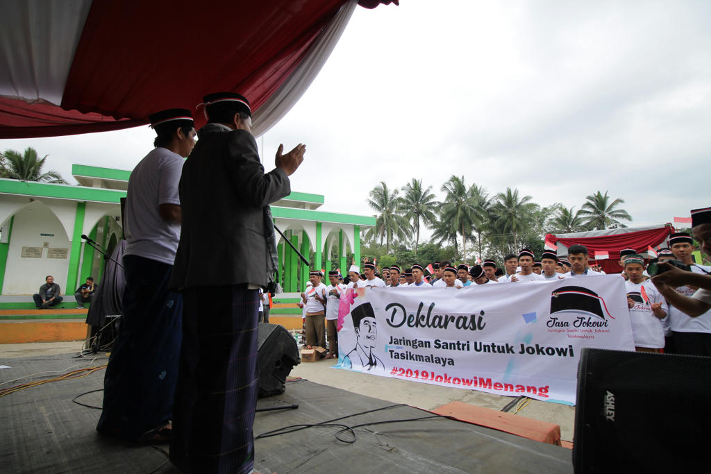 Wow..Santri Tasikmalaya Ikrar Menangkan Jokowi