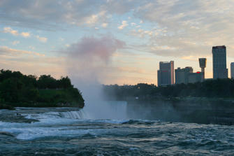 032 Niagara Falls.jpg